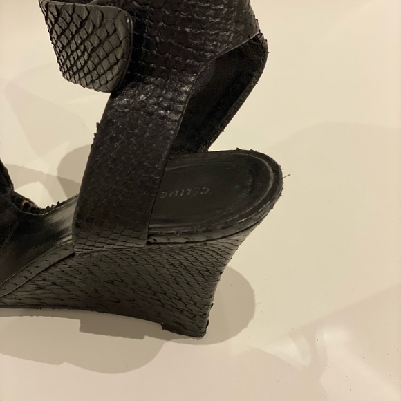 Celine Strappy Sandals. Size 7 - Picture 8 of 8